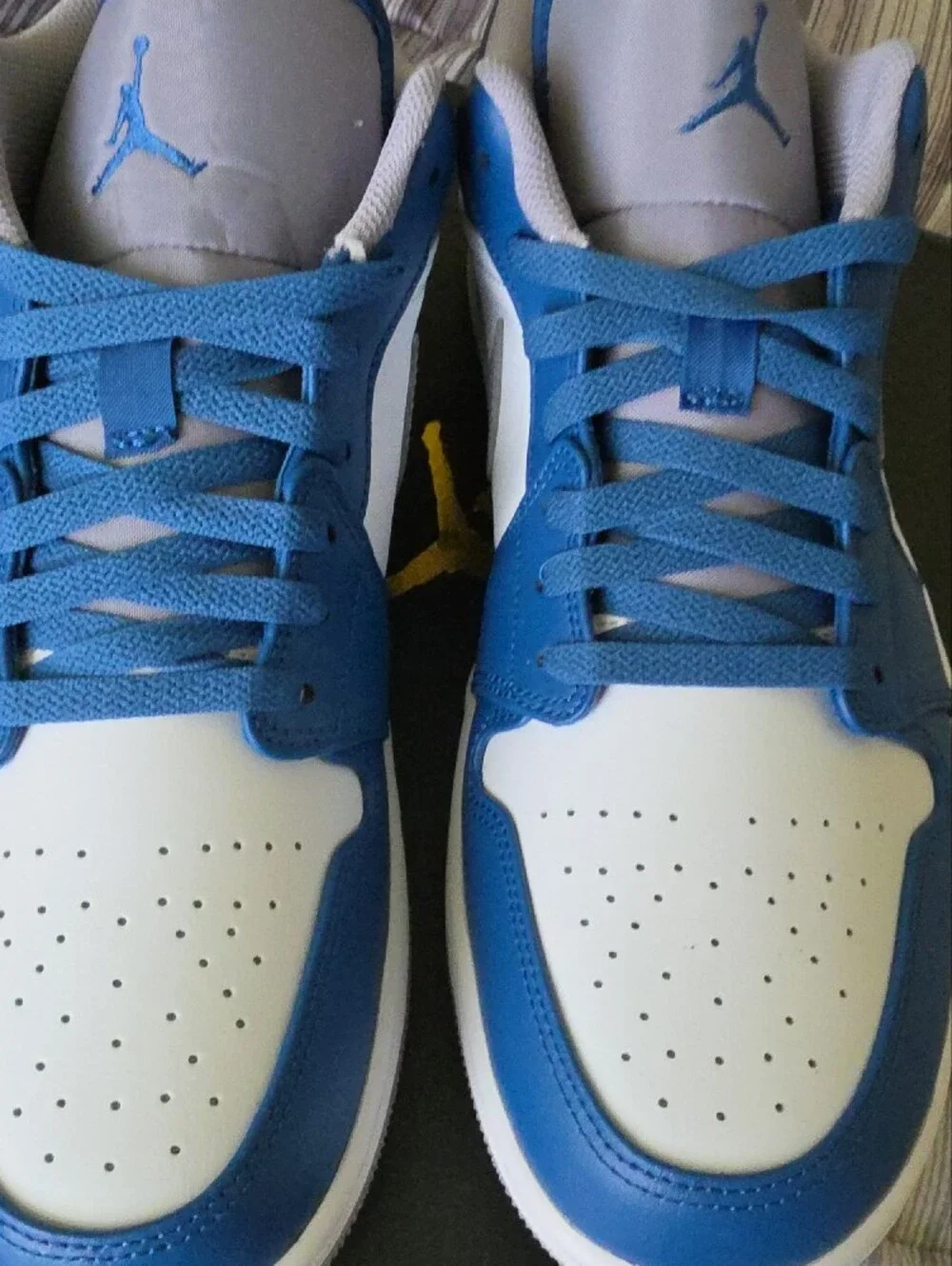 Air Jordan Retro 1 Low Tru Blue/ Grey/white